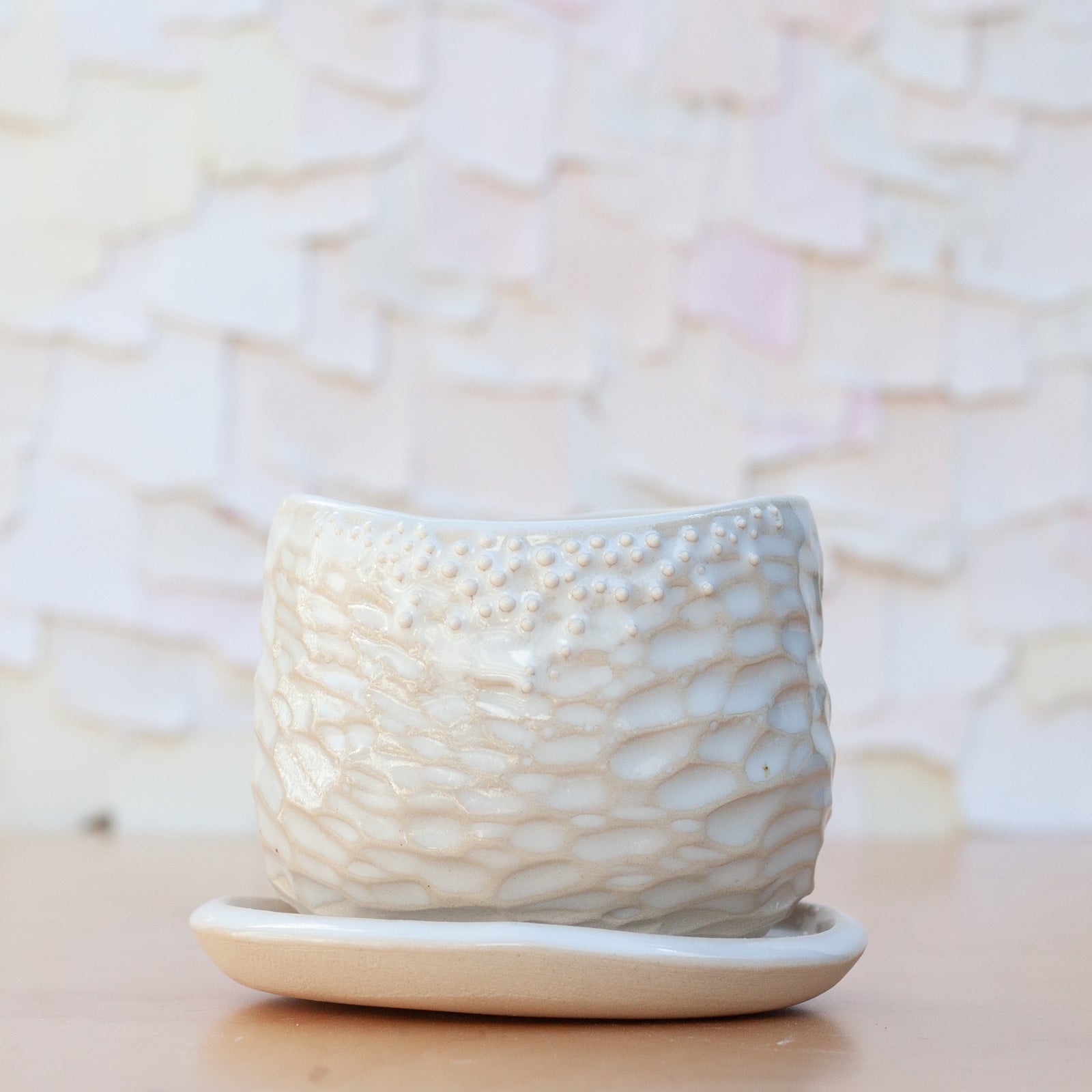 Neptune Babe Planter in Alabaster