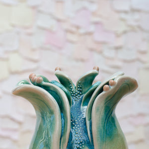 Petal Bud Vase in Coral 02