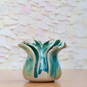 Petal Bud Vase in Coral 02